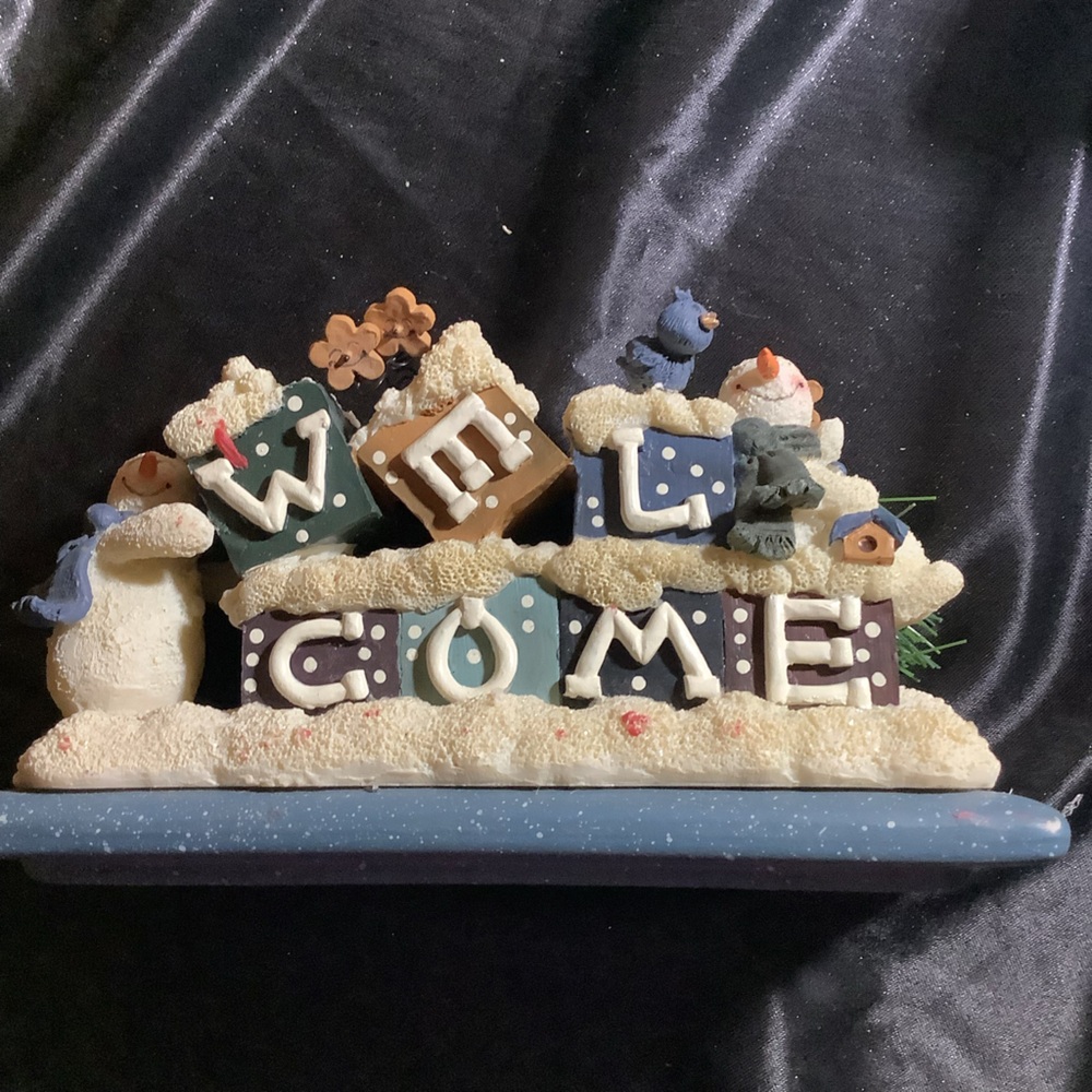 Festive Welcome Holiday Decor